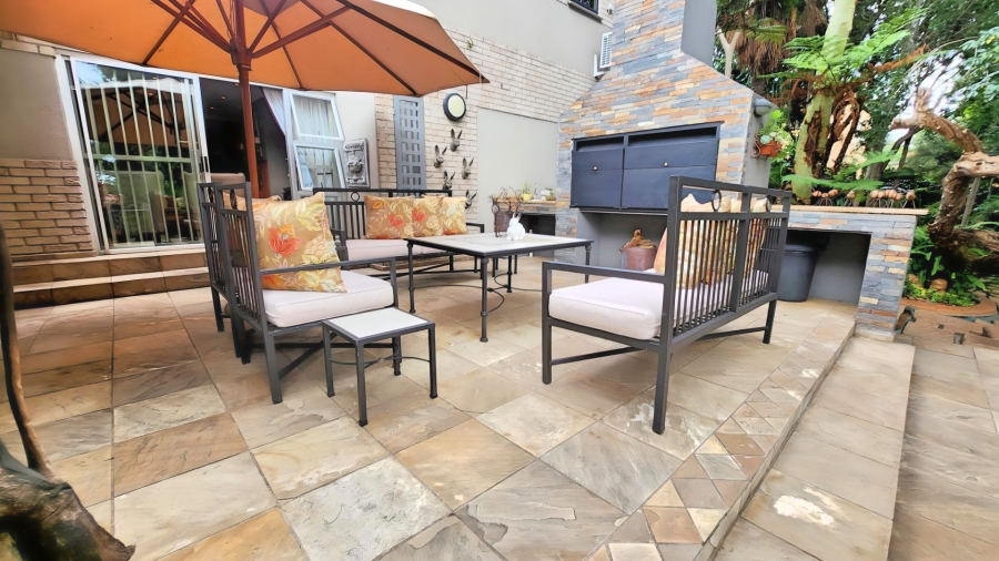 5 Bedroom Property for Sale in Doringkruin North West